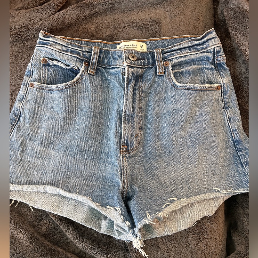 Abercrombie & Fitch high rise Shorts
